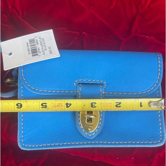 NWT BAG WRISTLET WALLET GENUINE LEATHER FOSSIL IN BRIGHT BLUE - Picture 9 of 10